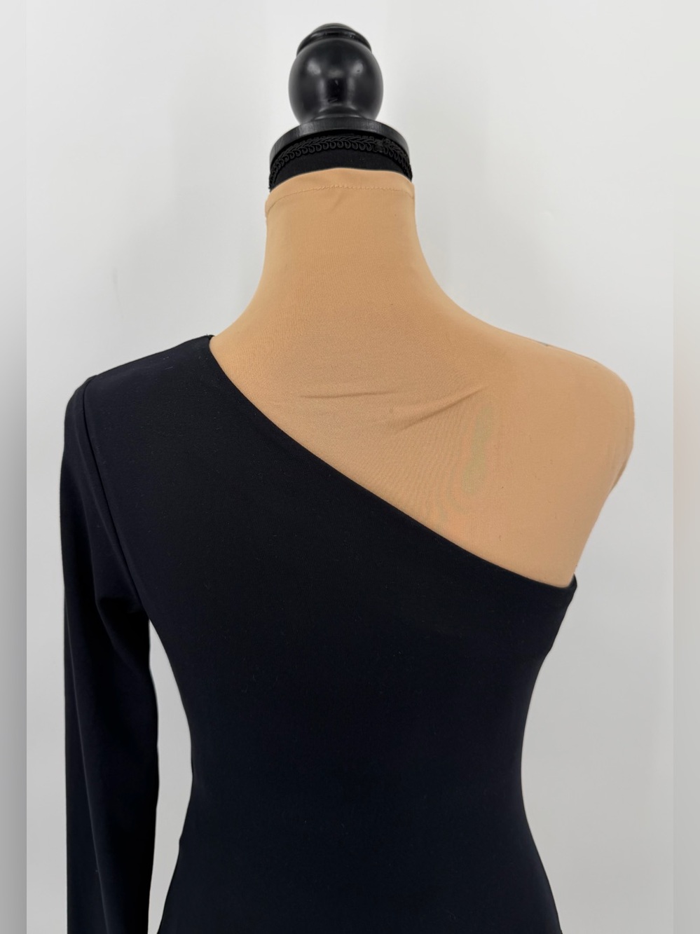Black One Shoulder Asymmetrical Long Sleeve Going Out Top S date night night out - Picture 6 of 8